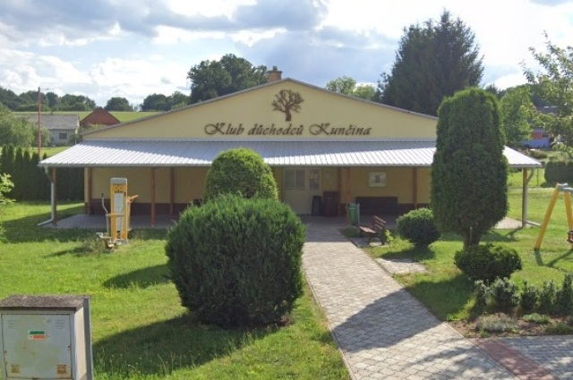 Foto knihovna Kunčina